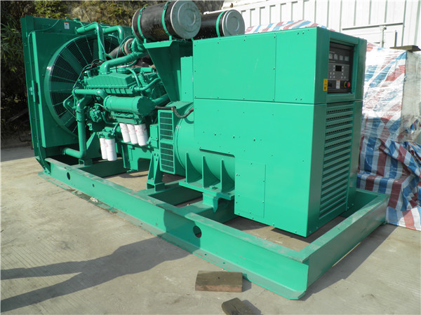 南陵发电车出租-柴油发电机组在使用的过程中应该做好哪些防护工作