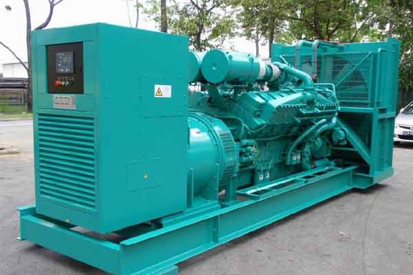 南陵柴油发电机组电压不稳定怎样维修？